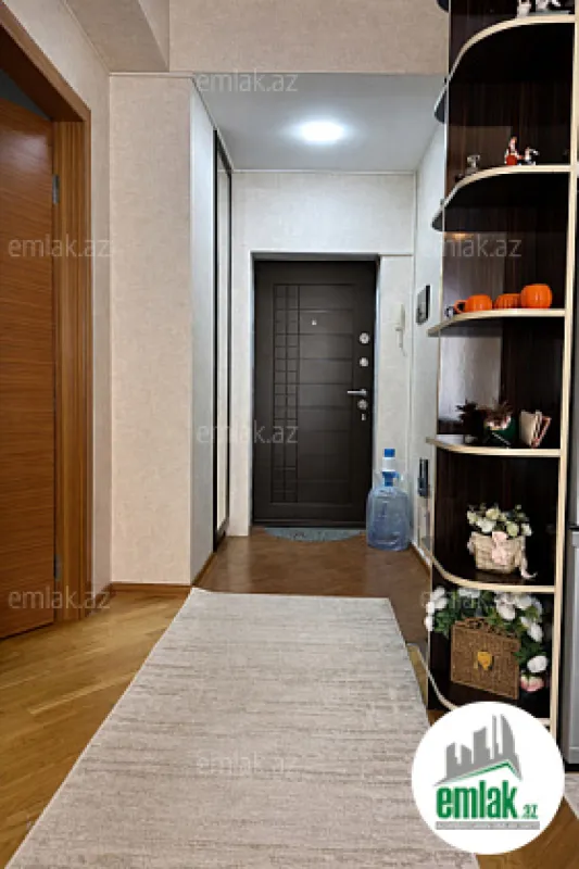 Satılır 2 otaqlı yeni tikili 60 m²