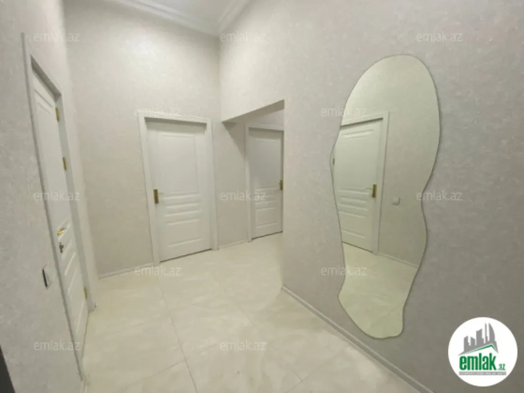 Satılır 3 otaqlı yeni tikili 120 m²