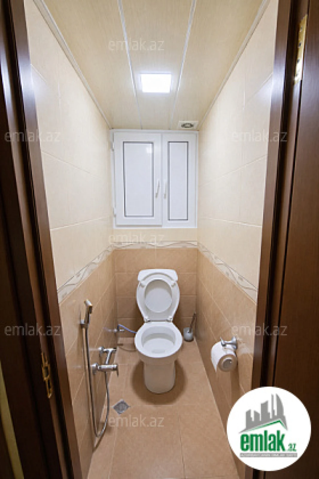 Satılır 4 otaqlı köhnə tikili 110 m²