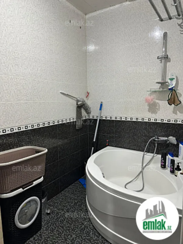 Satılır 3 otaqlı yeni tikili 105 m²