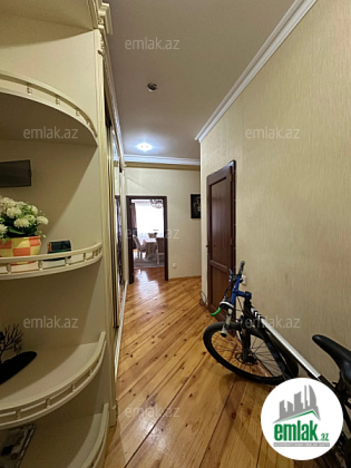 Satılır 3 otaqlı yeni tikili 105 m²