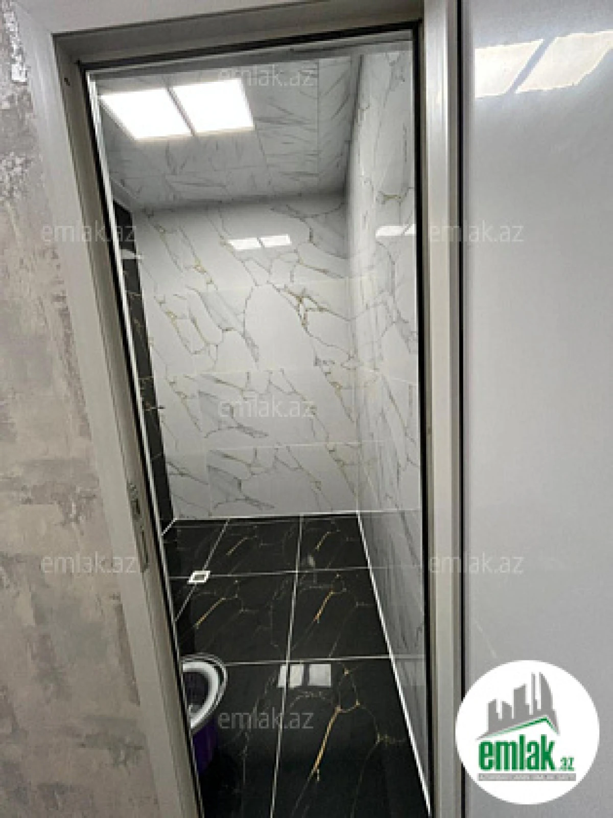 Satılır 3 otaqlı köhnə tikili 60 m²