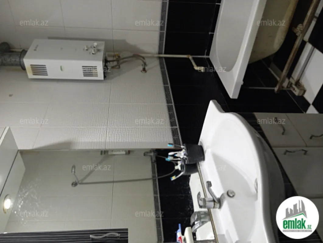 Satılır 3 otaqlı köhnə tikili 85 m²