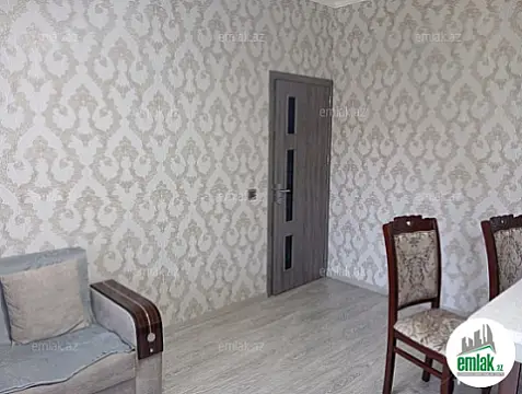 Satılır 3 otaqlı köhnə tikili 85 m²