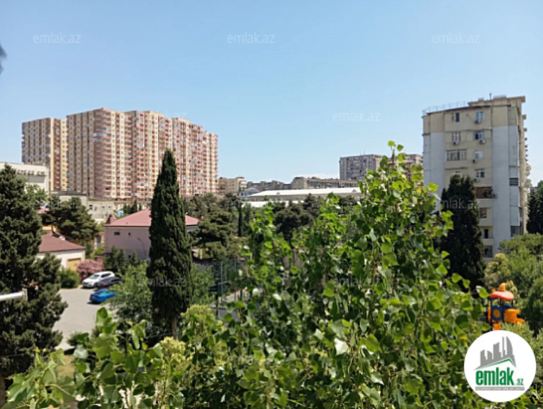 Satılır 3 otaqlı köhnə tikili 85 m²