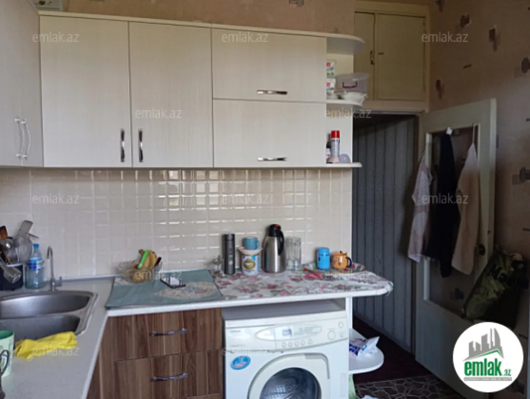 Satılır 3 otaqlı köhnə tikili 85 m²