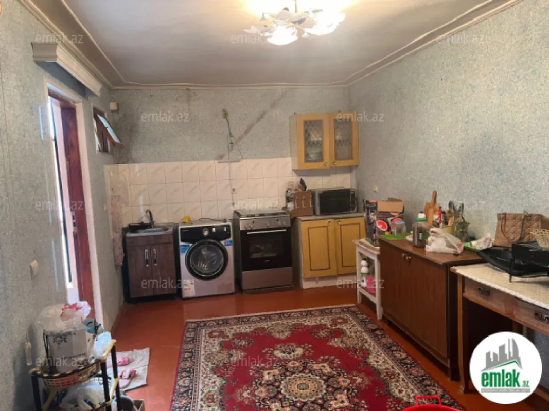 Satılır 5 otaqlı həyət evi 230 m²