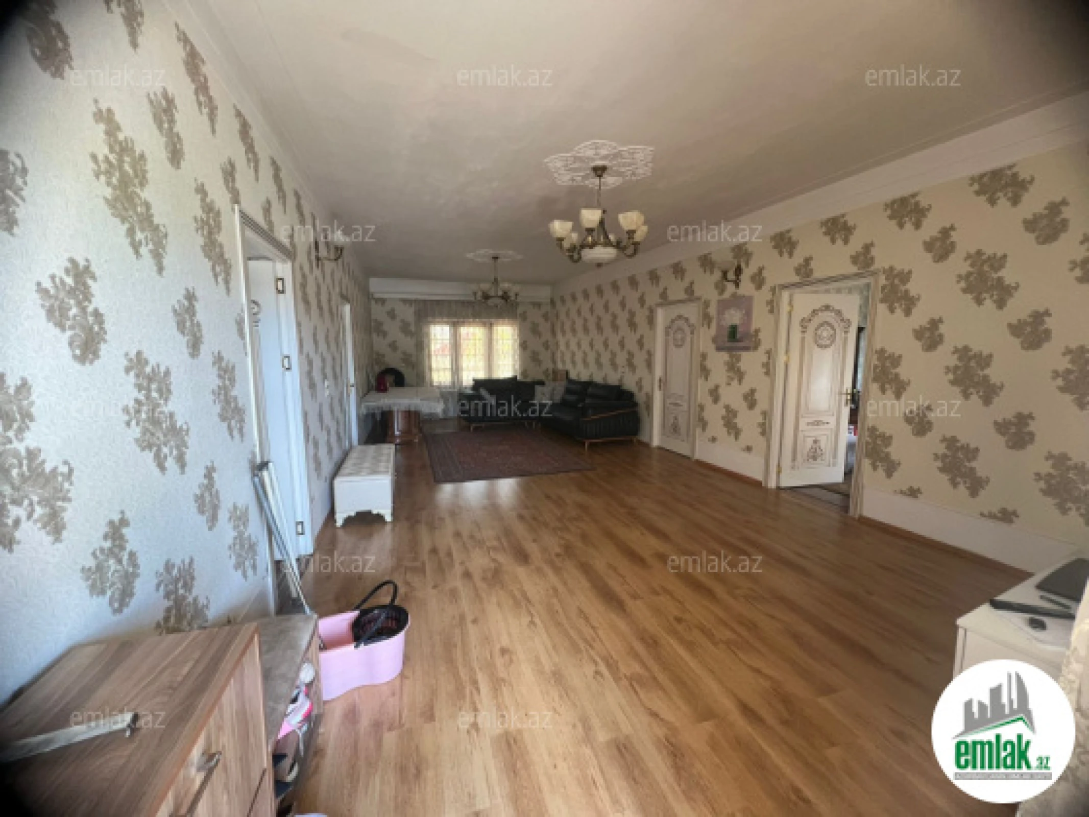 Satılır 5 otaqlı həyət evi 230 m²