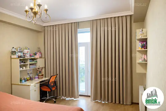 Satılır 3 otaqlı yeni tikili 95 m²