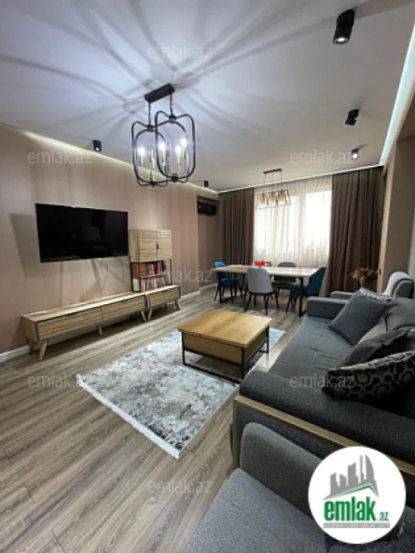 Satılır 3 otaqlı yeni tikili 131 m²