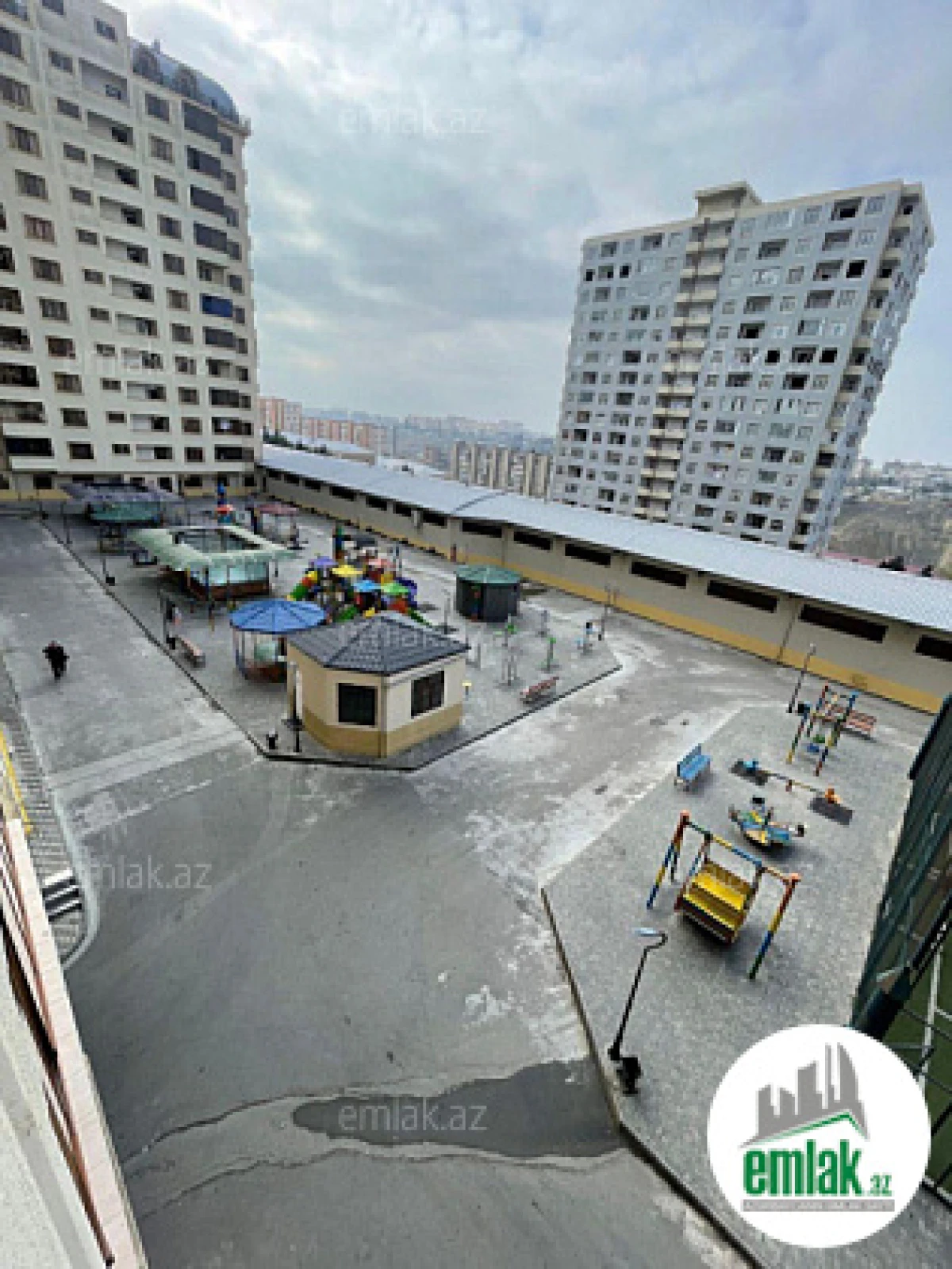 Satılır 3 otaqlı yeni tikili 131 m²