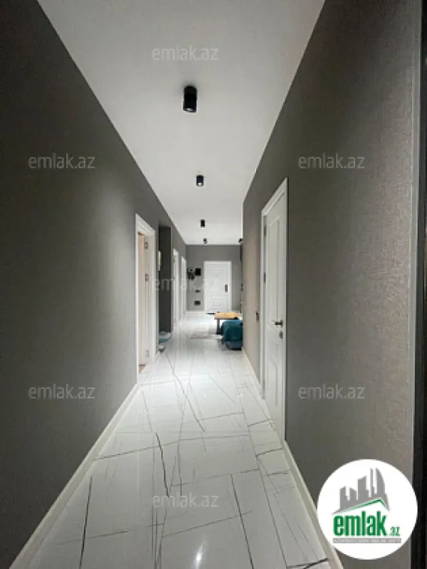 Satılır 3 otaqlı yeni tikili 131 m²