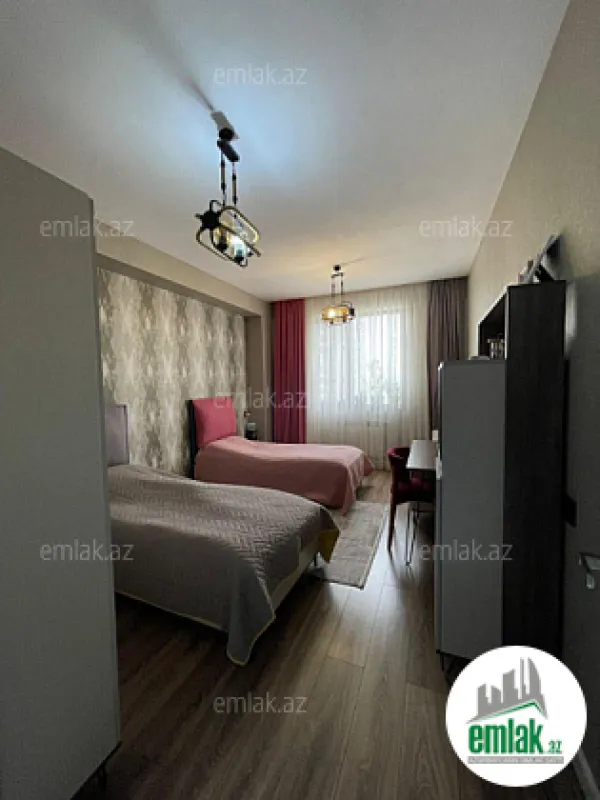 Satılır 3 otaqlı yeni tikili 131 m²