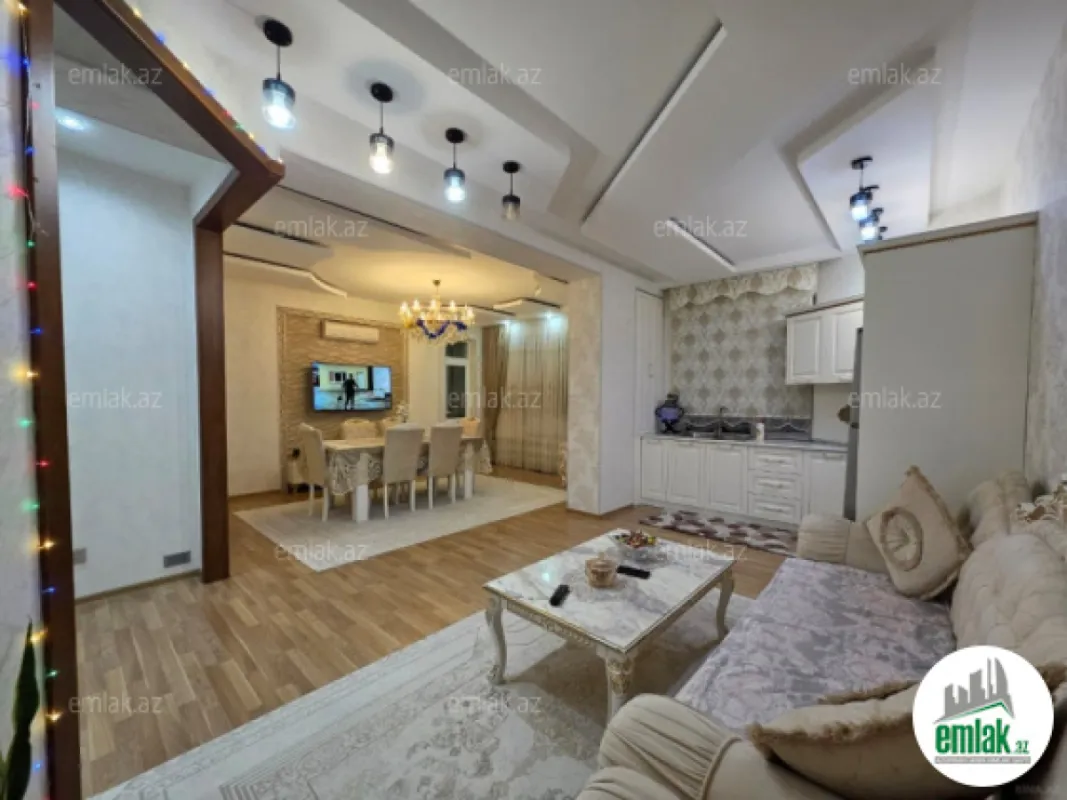 Satılır 3 otaqlı yeni tikili 110 m²