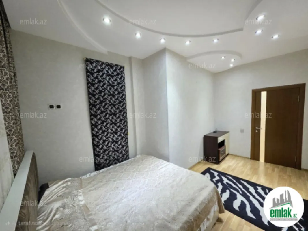 Satılır 3 otaqlı yeni tikili 110 m²