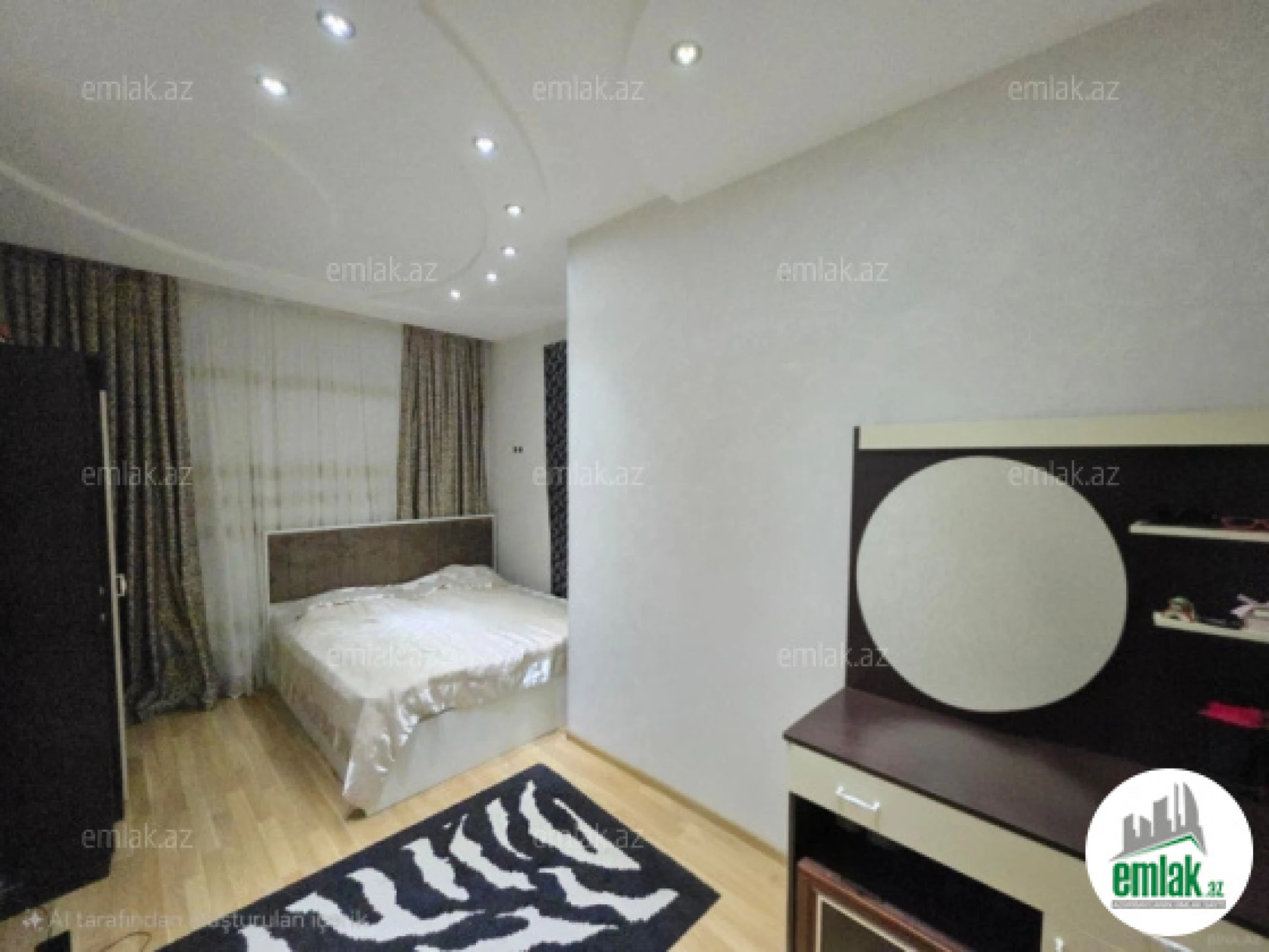 Satılır 3 otaqlı yeni tikili 110 m²