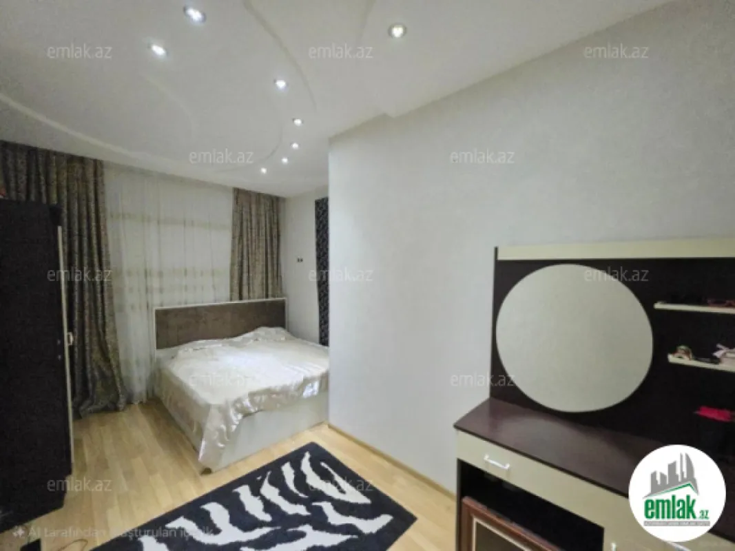 Satılır 3 otaqlı yeni tikili 110 m²