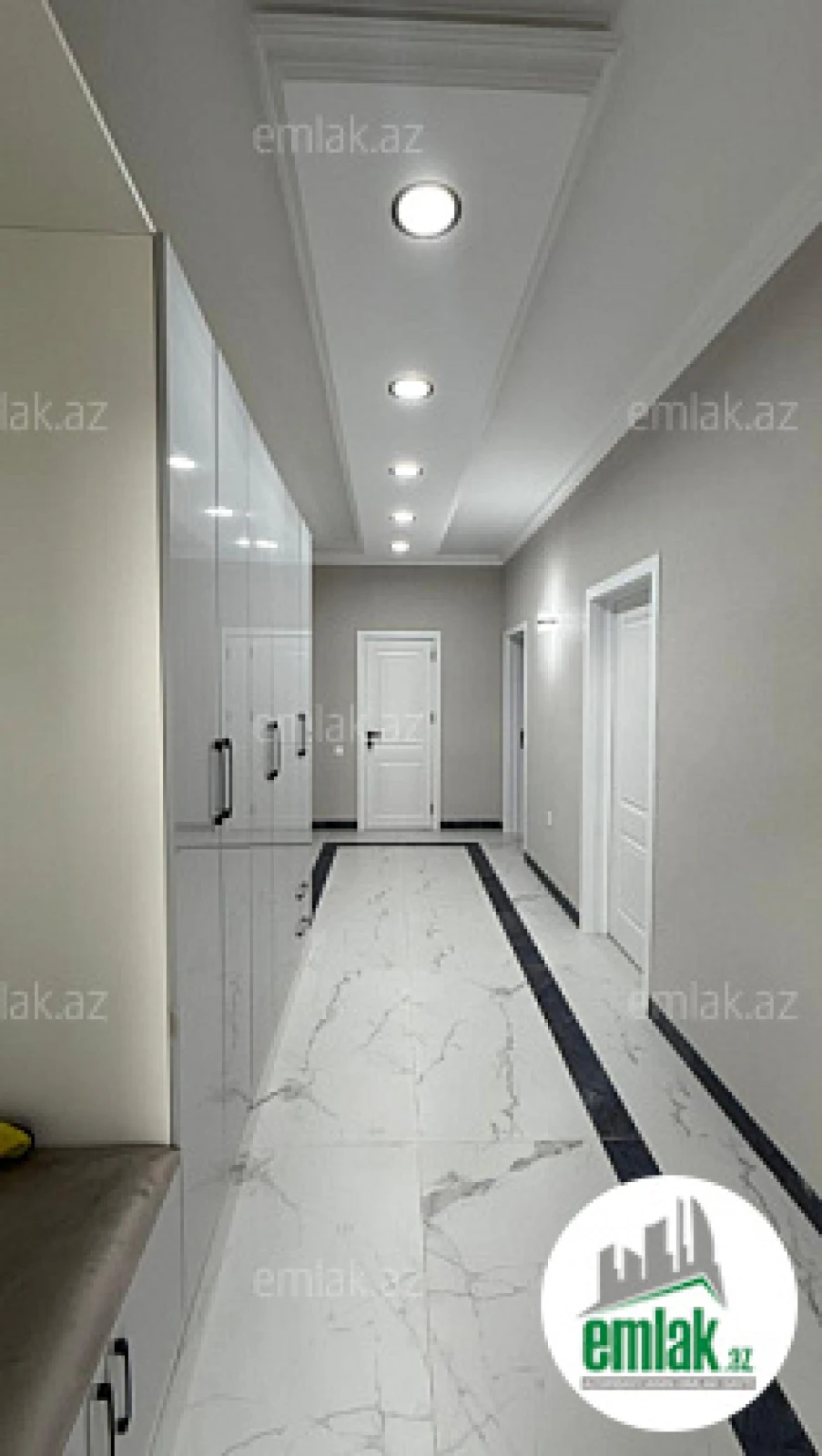 Satılır 3 otaqlı həyət evi 250 m²