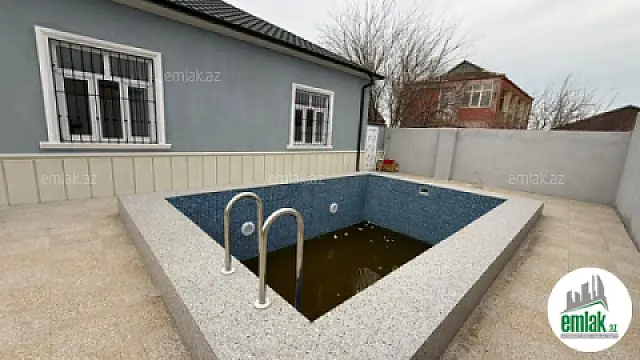 Satılır 3 otaqlı həyət evi 250 m²