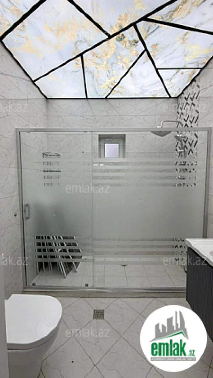 Satılır 3 otaqlı həyət evi 250 m²