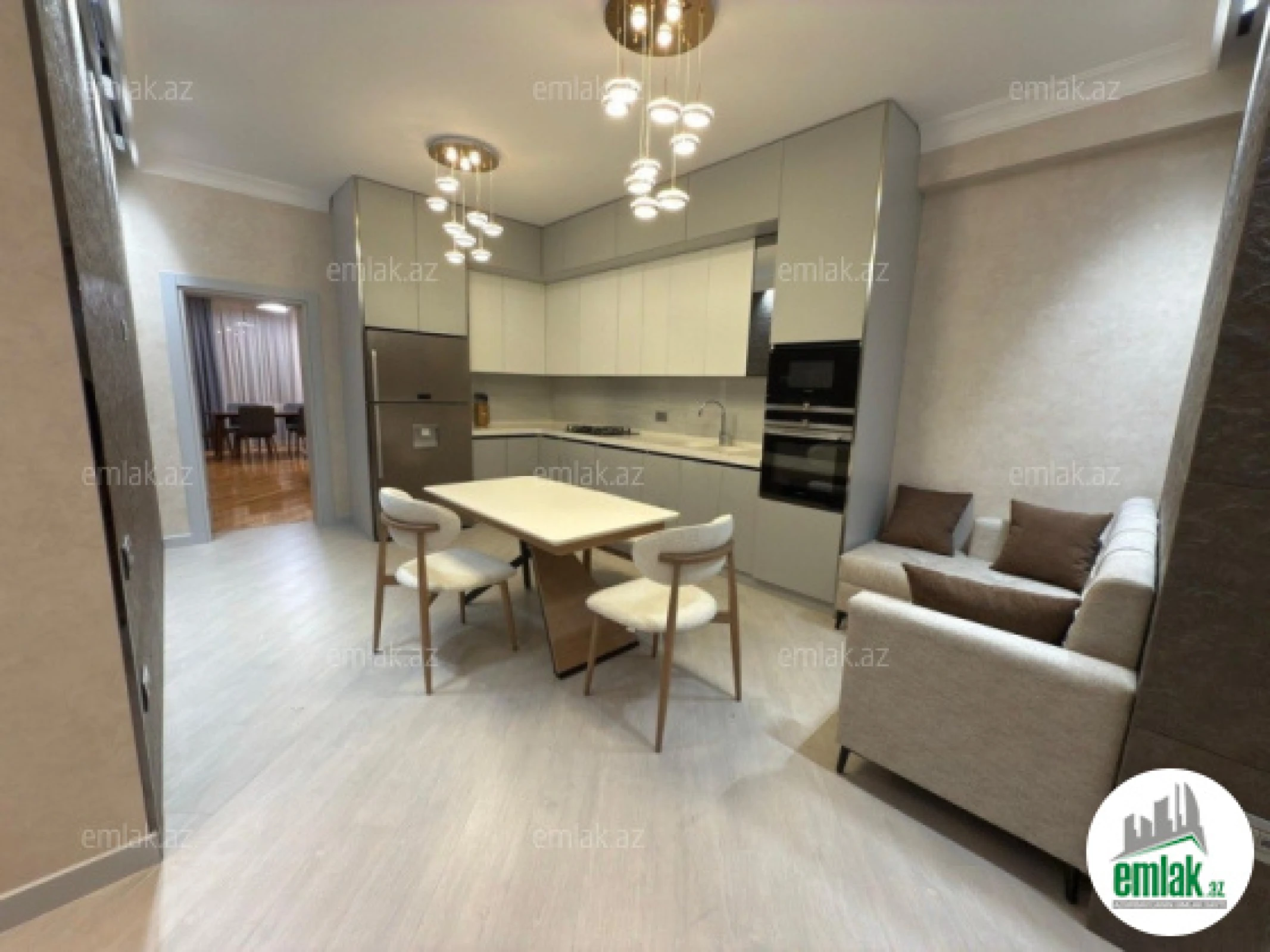 Satılır 3 otaqlı yeni tikili 105 m²