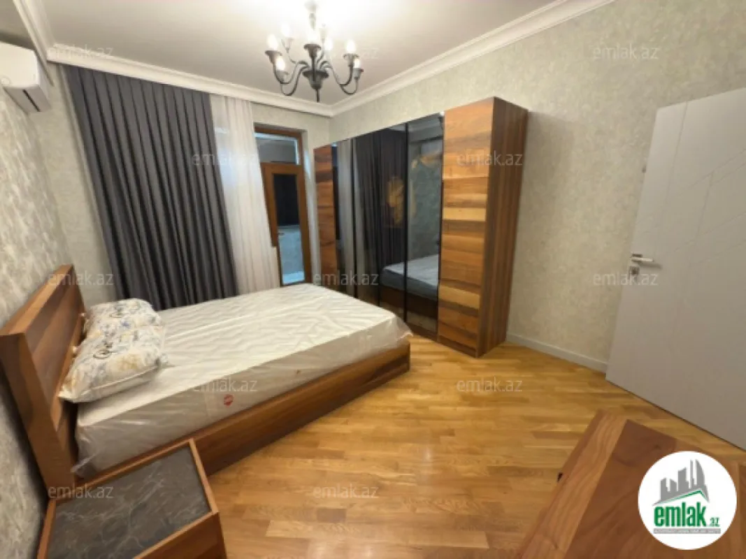 Satılır 3 otaqlı yeni tikili 105 m²
