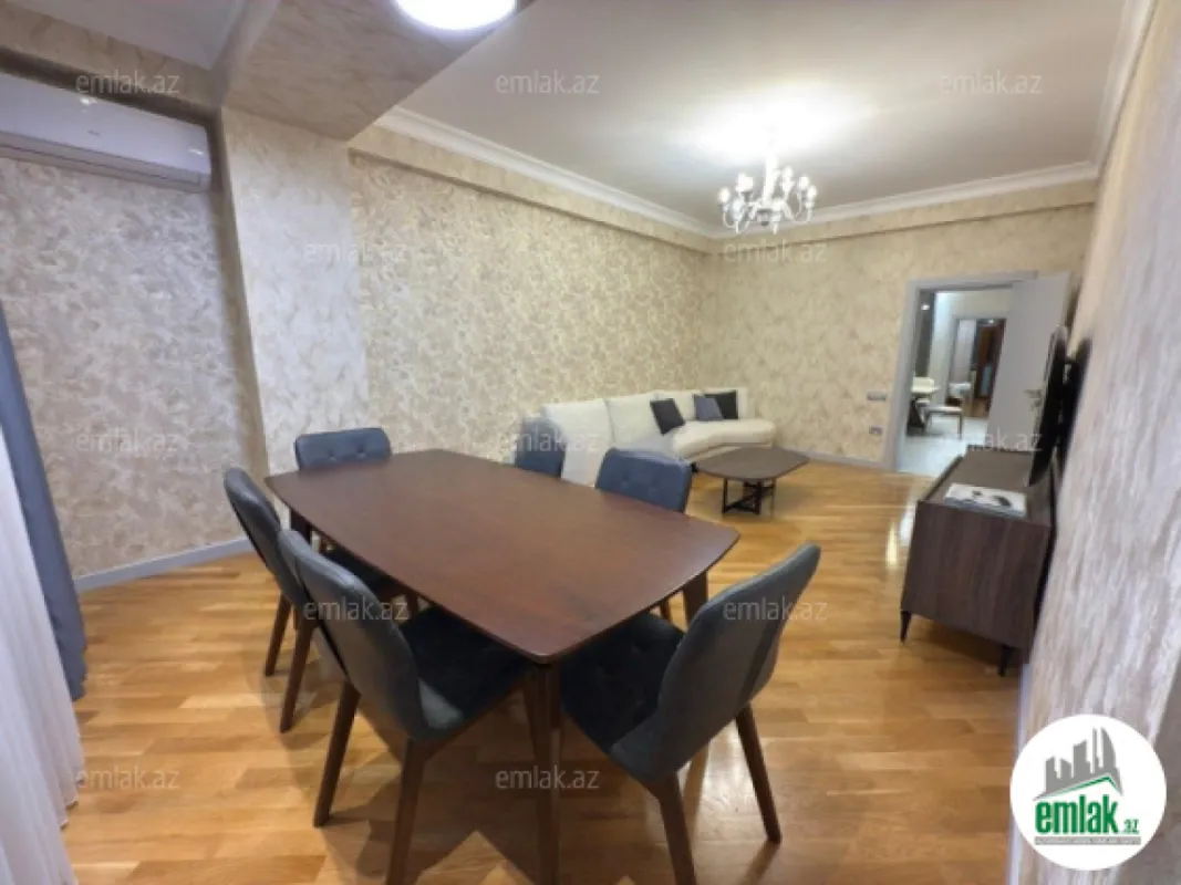 Satılır 3 otaqlı yeni tikili 105 m²