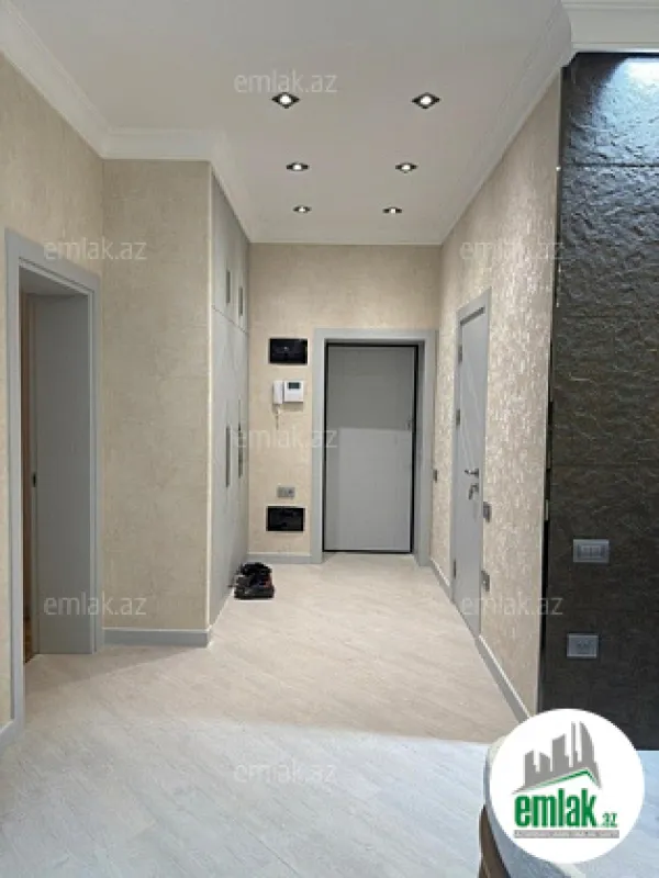Satılır 3 otaqlı yeni tikili 105 m²