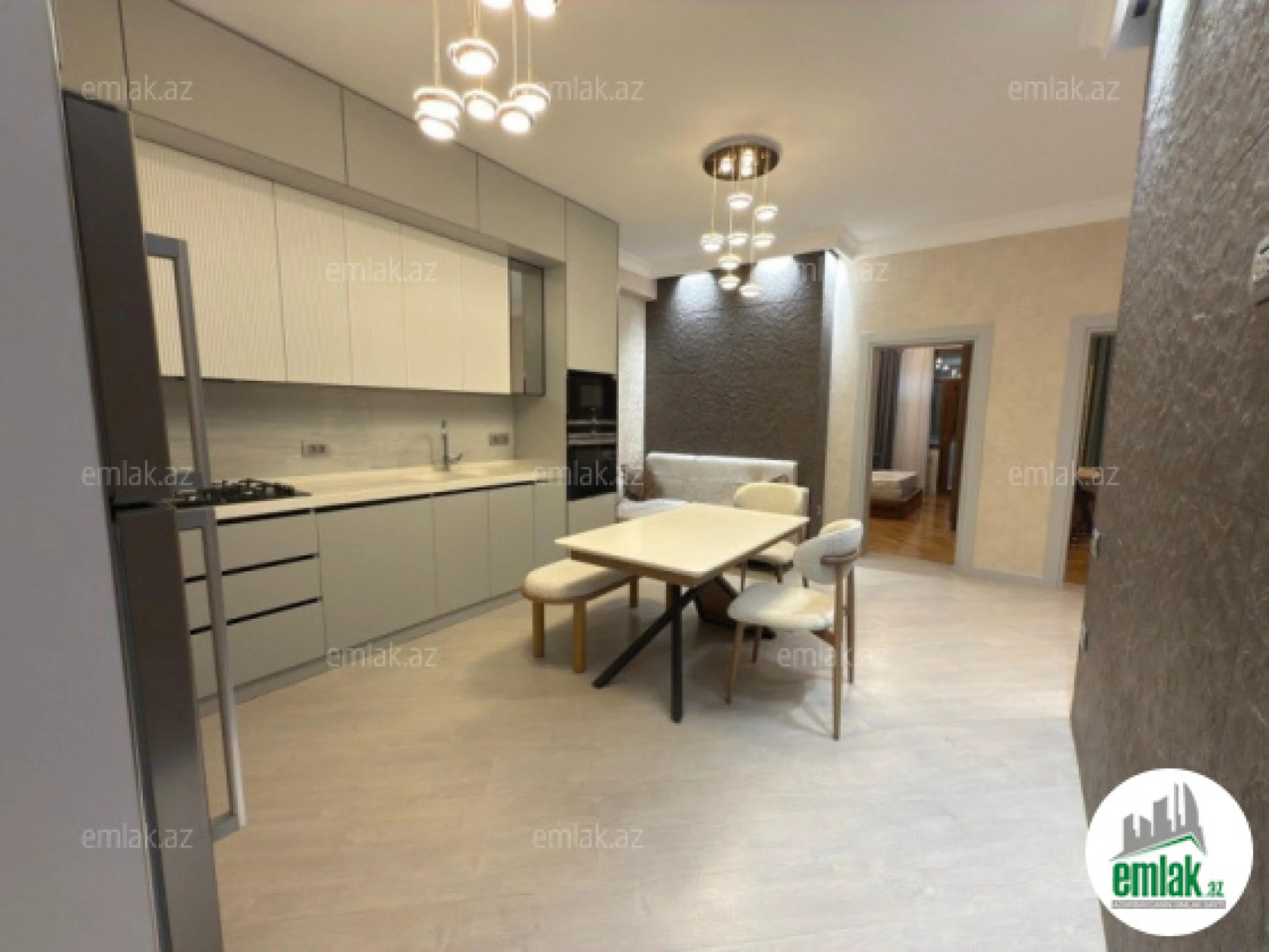 Satılır 3 otaqlı yeni tikili 105 m²