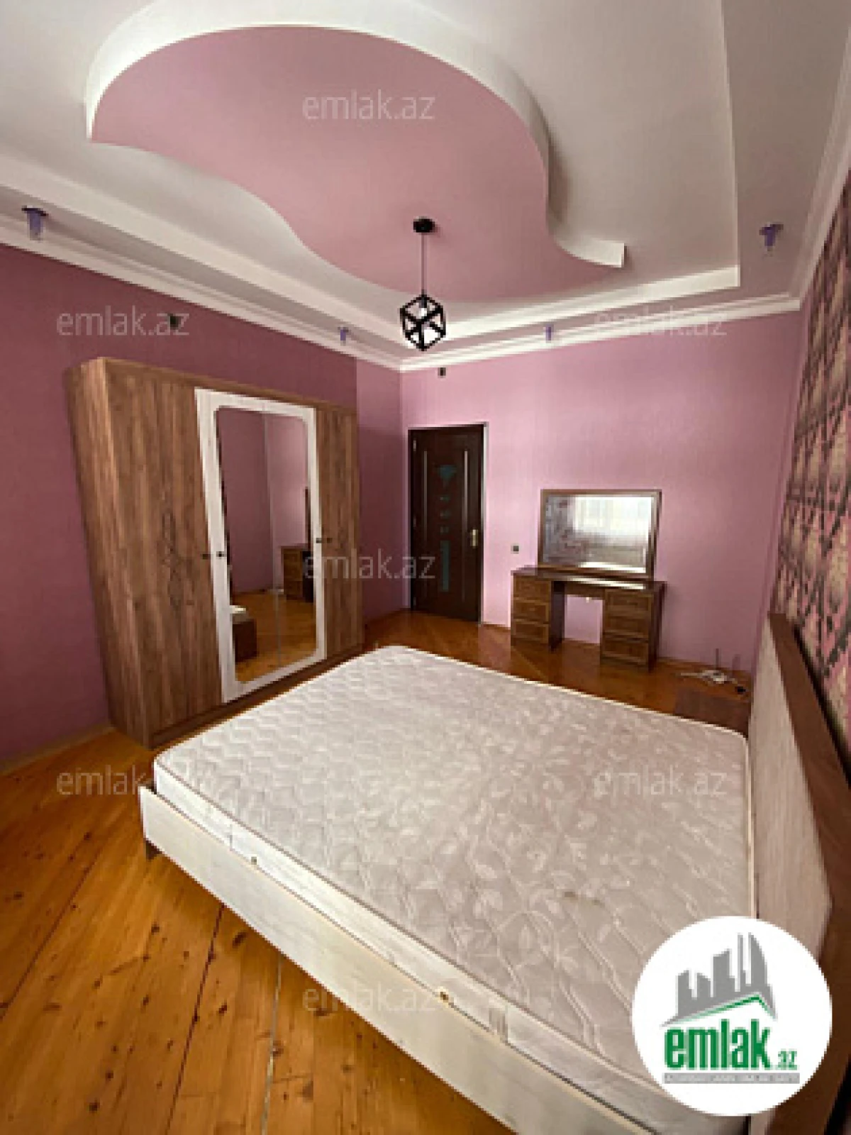 Satılır 3 otaqlı yeni tikili 94 m²