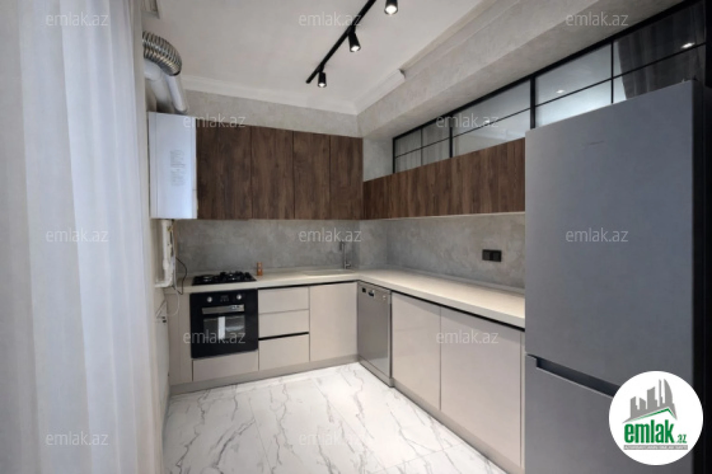 Satılır 2 otaqlı yeni tikili 81 m²