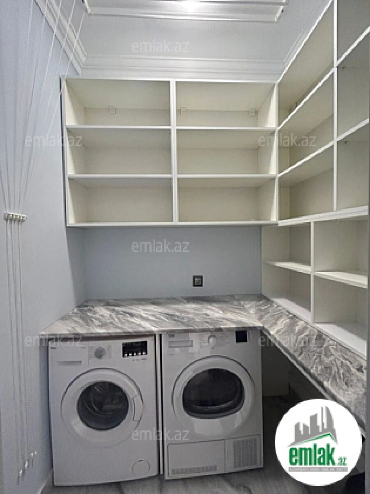 Satılır 2 otaqlı yeni tikili 81 m²