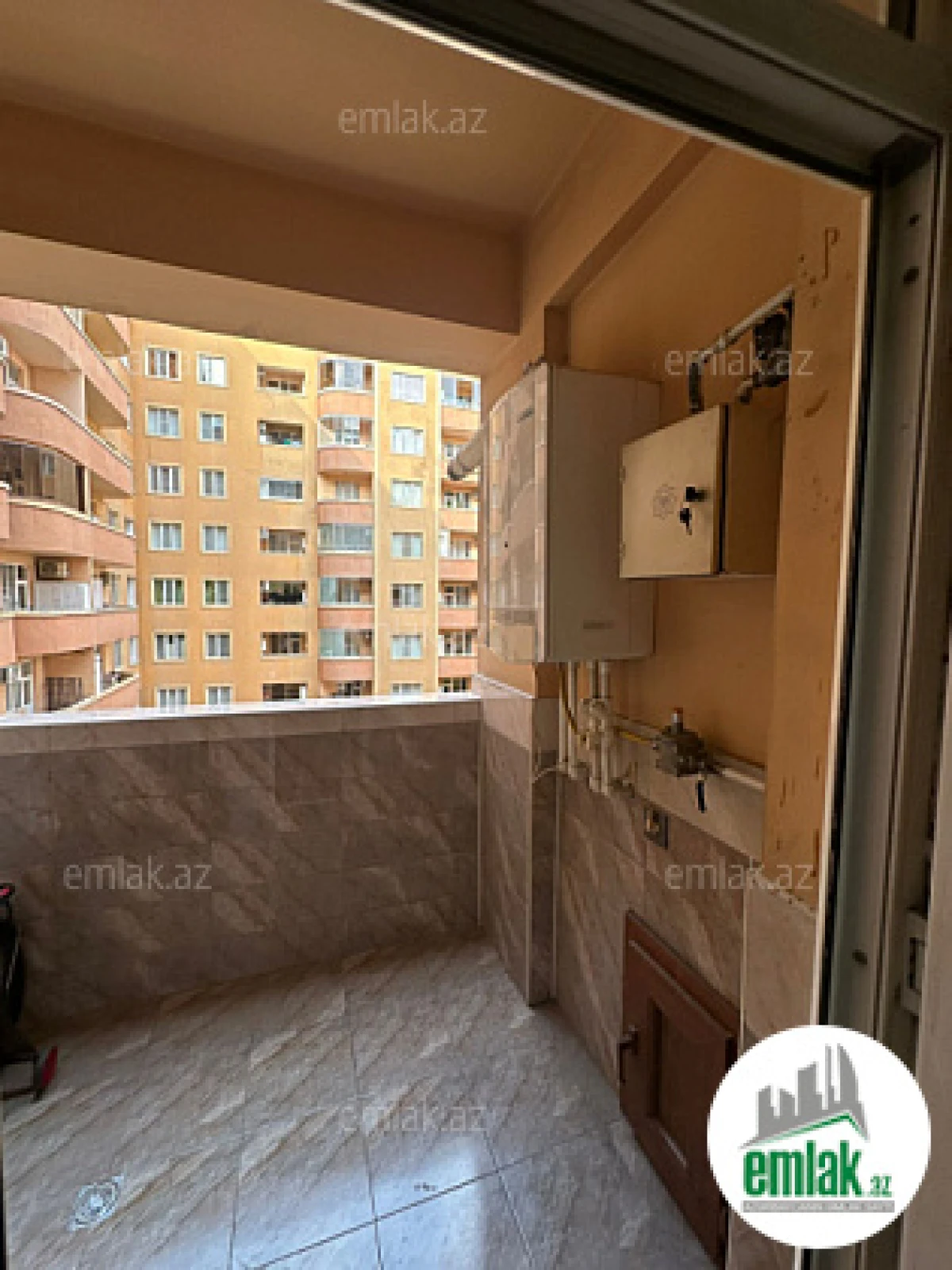 Satılır 3 otaqlı yeni tikili 127 m²