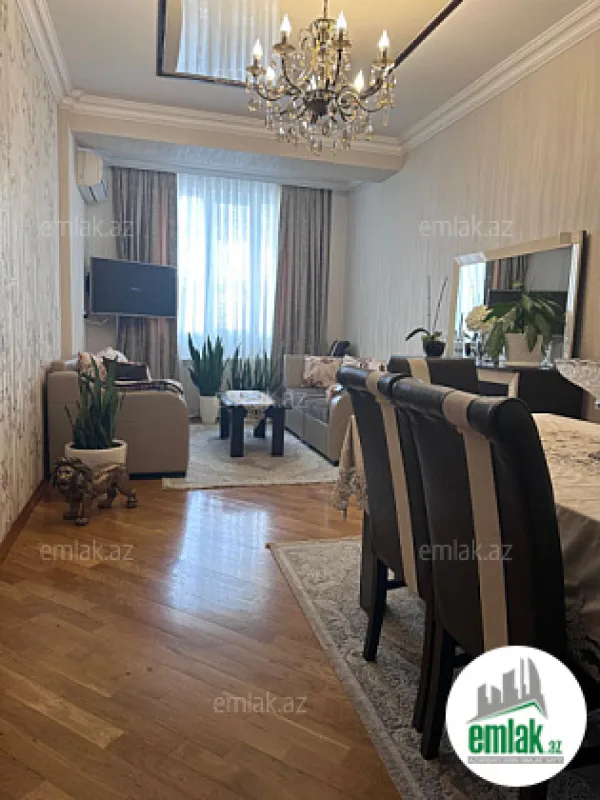 Satılır 3 otaqlı yeni tikili 80 m²