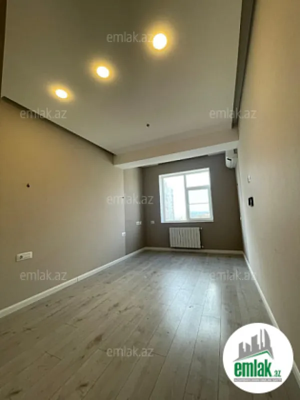 Satılır 3 otaqlı yeni tikili 85 m²
