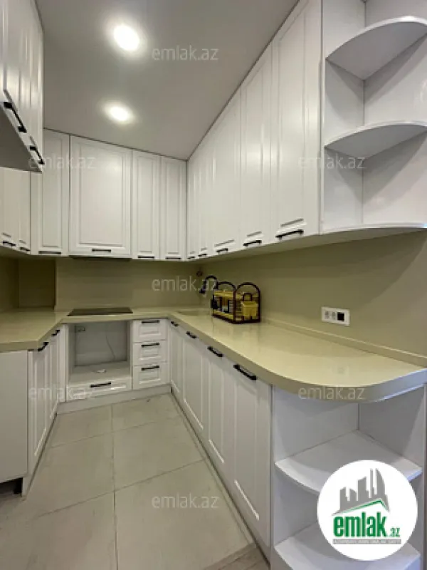 Satılır 3 otaqlı yeni tikili 85 m²