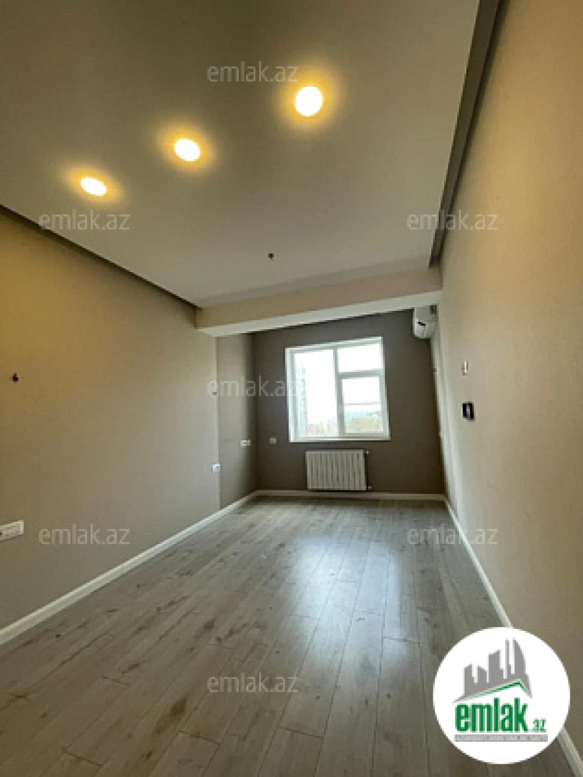 Satılır 3 otaqlı yeni tikili 85 m²
