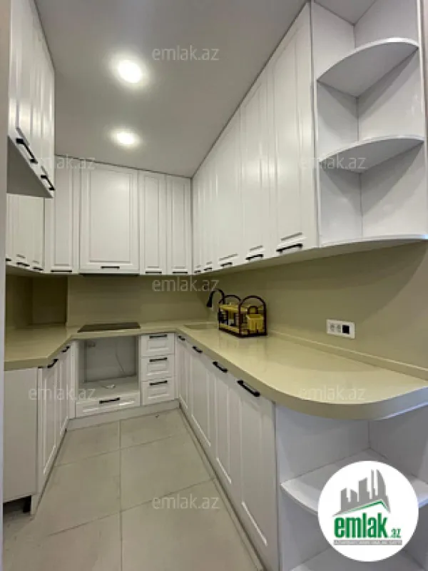 Satılır 3 otaqlı yeni tikili 85 m²