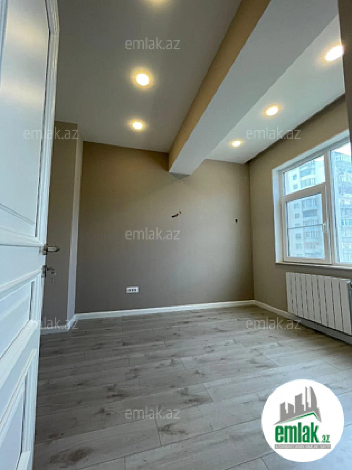 Satılır 3 otaqlı yeni tikili 85 m²