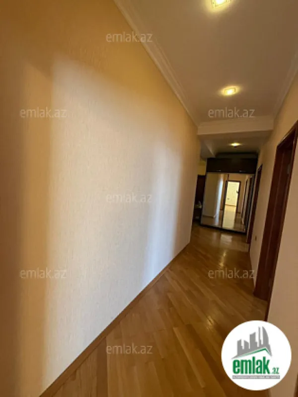 Satılır 2 otaqlı yeni tikili 110 m²