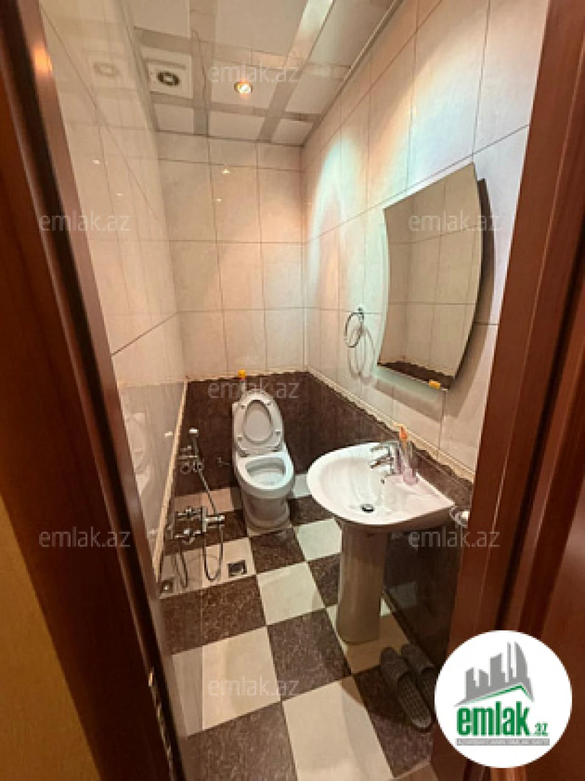 Satılır 2 otaqlı yeni tikili 110 m²