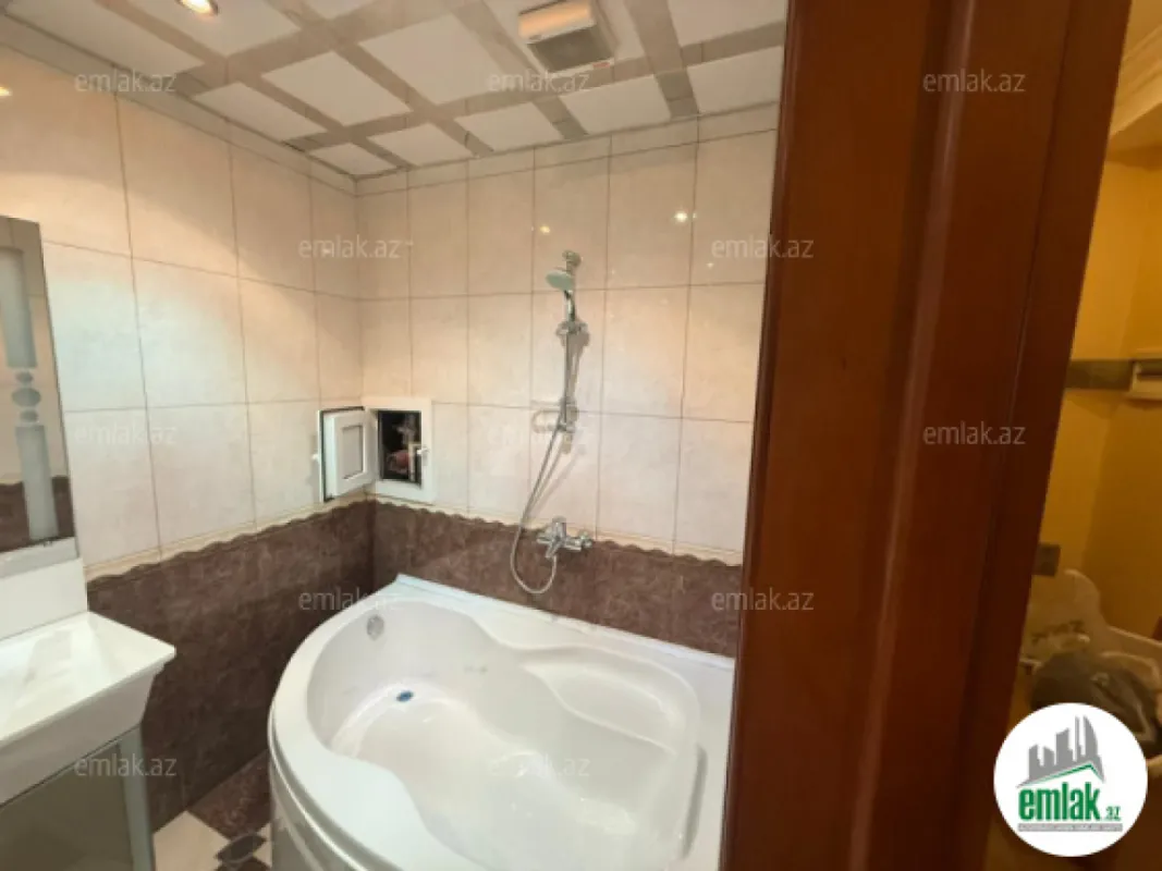 Satılır 2 otaqlı yeni tikili 110 m²