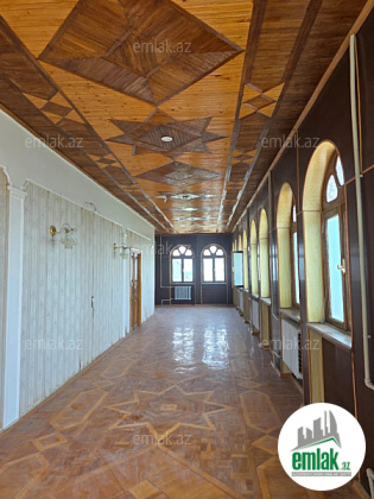 Satılır 11 otaqlı mənzil 3400 m²