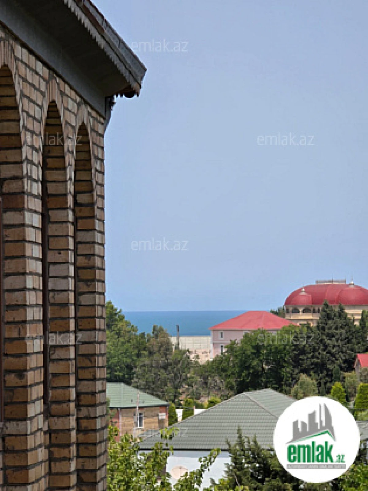 Satılır 11 otaqlı mənzil 3400 m²