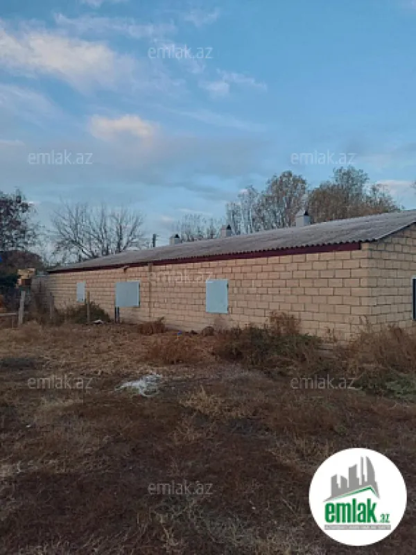 Satılır 4 otaqlı həyət evi 150 m²