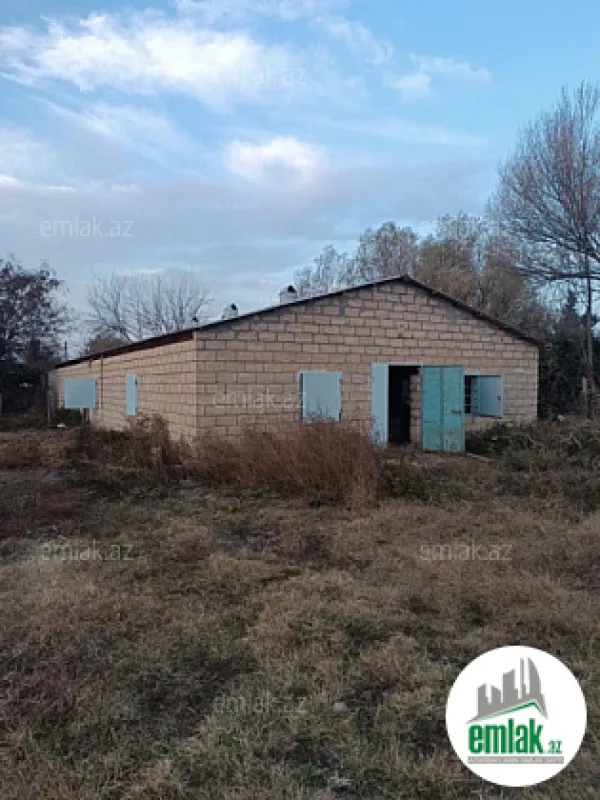 Satılır 4 otaqlı həyət evi 150 m²