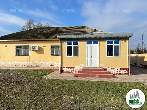 Satılır 4 otaqlı həyət evi 150 m² — Bakı 4 otaq 150.00 m²