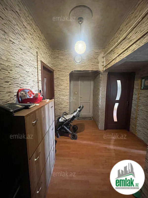 Satılır 3 otaqlı köhnə tikili 67 m²