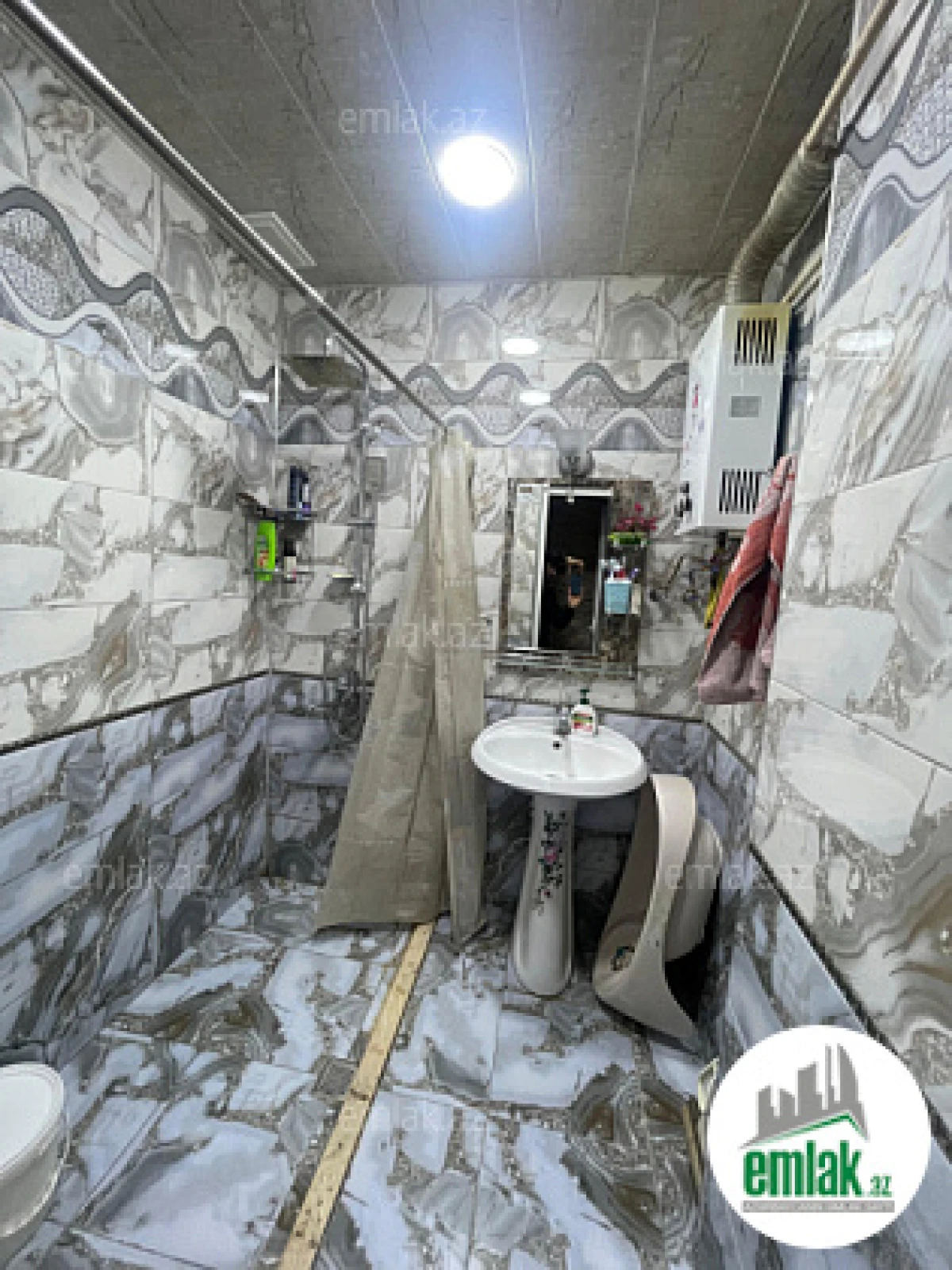 Satılır 3 otaqlı köhnə tikili 67 m²