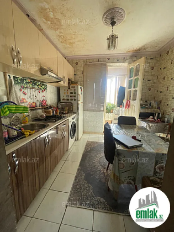 Satılır 3 otaqlı köhnə tikili 67 m²